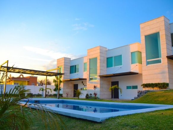 Casa con Alberca en Oaxtepec