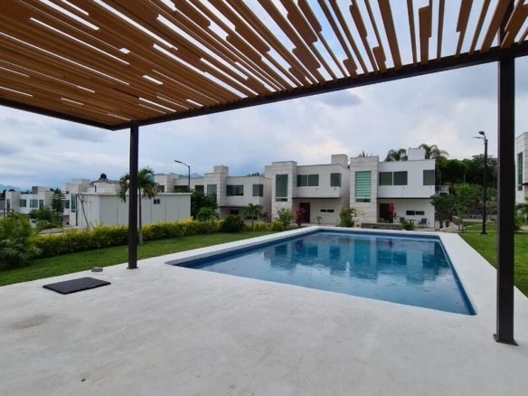 Casa con Alberca en Oaxtepec
