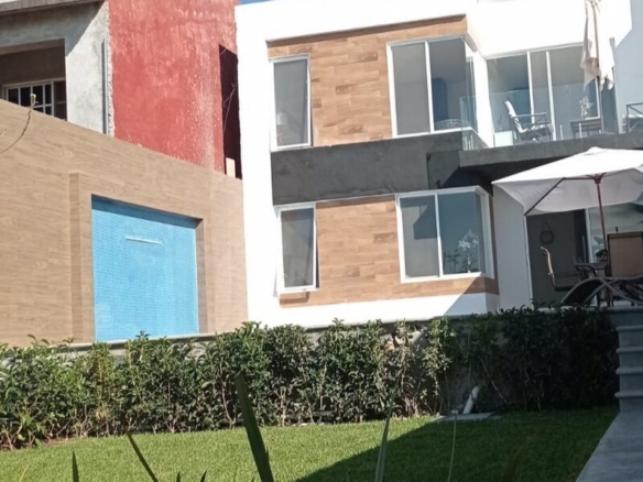 Venta de Casas con alberca Propia en Morelos