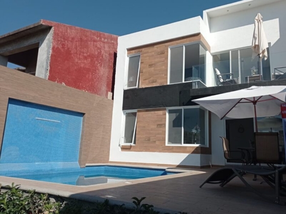 Venta de Casas con alberca Propia en Morelos