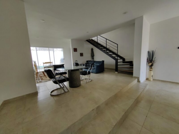Venta de Casa Sola con Alberca al Norte de Curenavaca