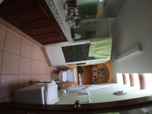 Venta de casa sola con alberca propia en Cuernavaca con vigilancia