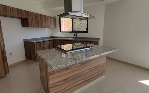 Venta de casa sola con alberca propia al norte de morellos