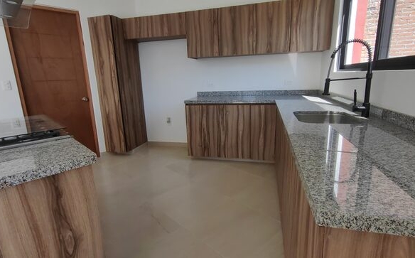 Venta de casa sola con alberca propia al norte de morellos