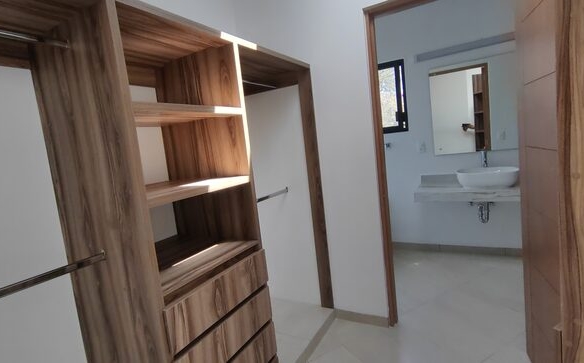 Venta de casa sola con alberca propia al norte de morellos
