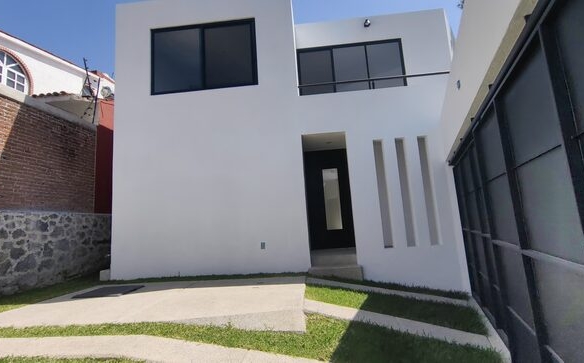 Venta de casa sola con alberca propia al norte de morellos