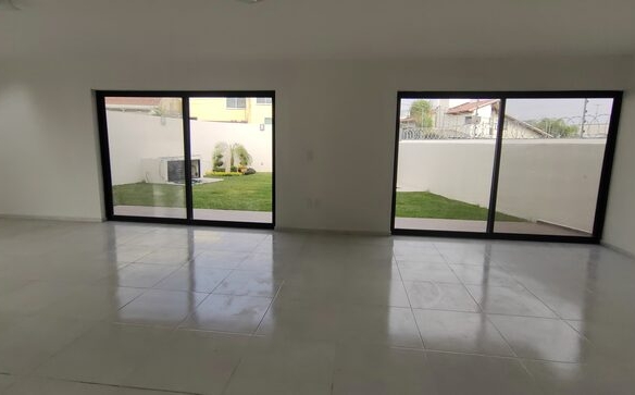Venta de casa sola con alberca propia al sur de morelos