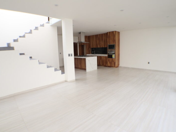 Venta de casa sola al norte de cuernavaca con vigilancia
