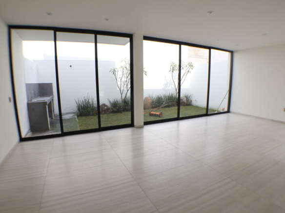 Venta de casa sola al norte de cuernavaca con vigilancia