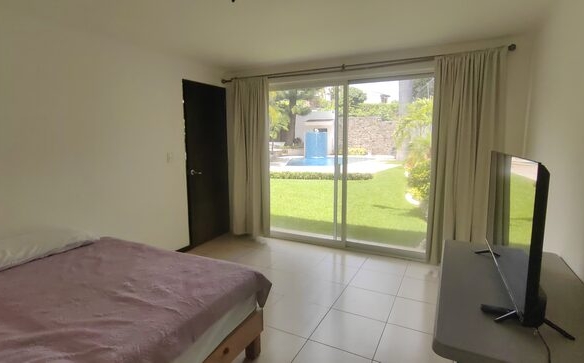 Venta de casas sola con alberca propia en Cuernavaca zona dorada
