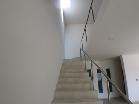 Venta de casa sola con alberca en fraccionamiento al sur de Morelos