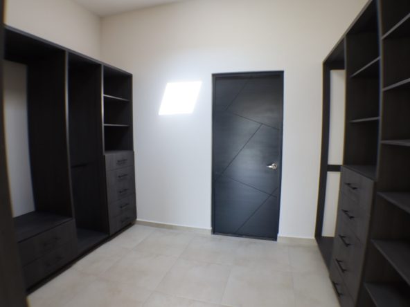 20251022022102_IMG_1845