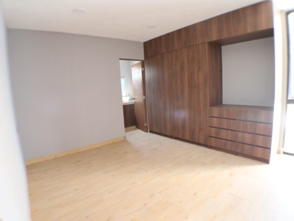 Venta de casa sola con alberca propia al sur de Morelos