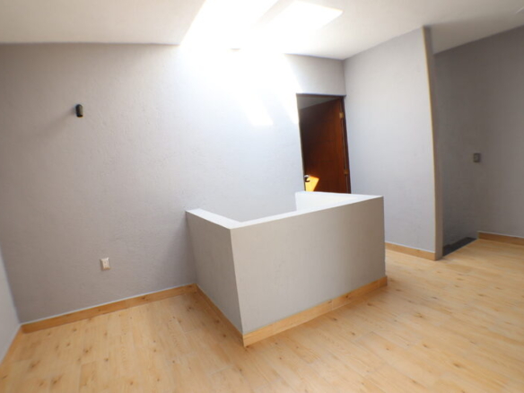 Venta de casa sola con alberca propia al sur de Morelos
