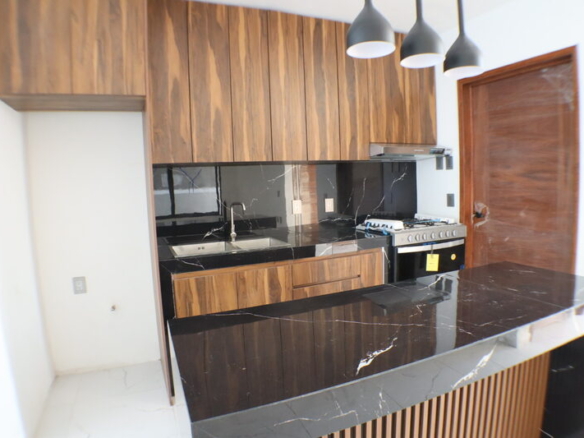 Venta de casa sola con alberca propia al sur de Cuernavaca