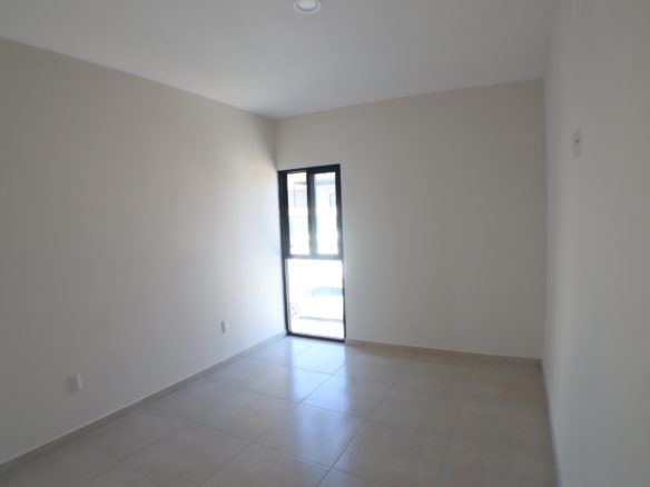 venta de casa sola con alberca propia en fraccionamiento al norte de Cuernavaca