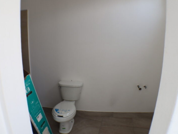 Venta de casa con alberca propia al sur de morelos con vigilancia