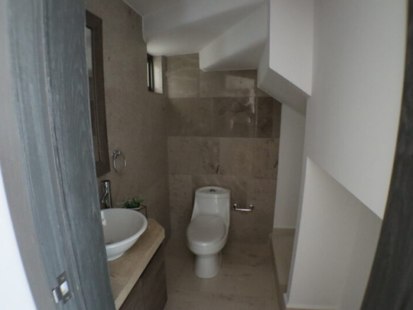 Venta de casa con alberca propia al sur de morelos con vigilancia