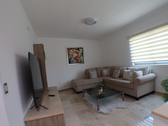 Venta de casa sola con alberca propia al sur de Morelos