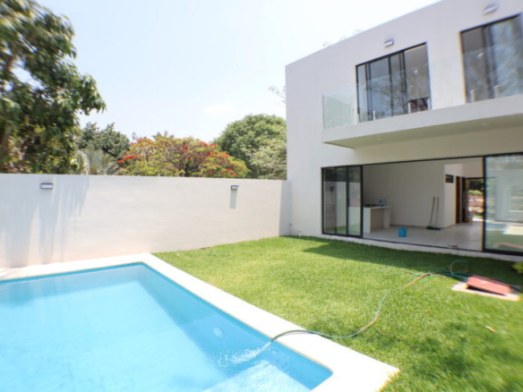 Venta de casa con alberca propia en el municipio de Jiutepec Morelos