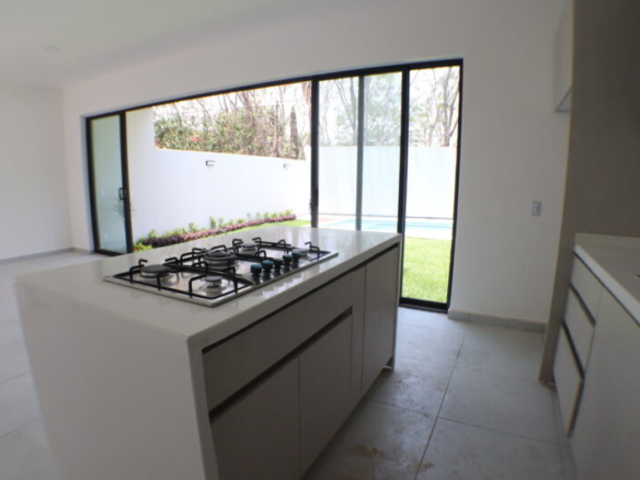 Venta de casa con alberca propia en el municipio de Jiutepec Morelos