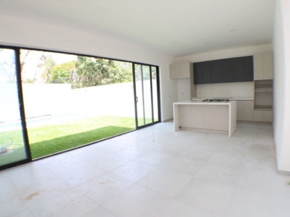 Venta de casa con alberca propia en el municipio de Jiutepec Morelos