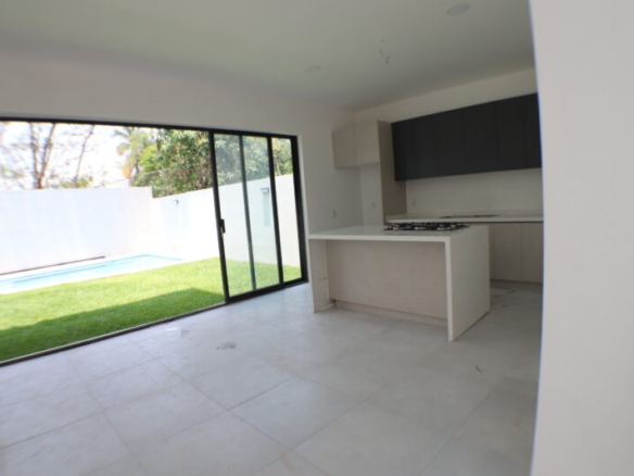 Venta de casa con alberca propia en el municipio de Jiutepec Morelos