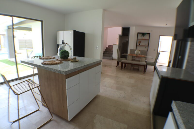 Venta de casa con alberca propia a 5 minutos del centro de Jiutepec, Morelos