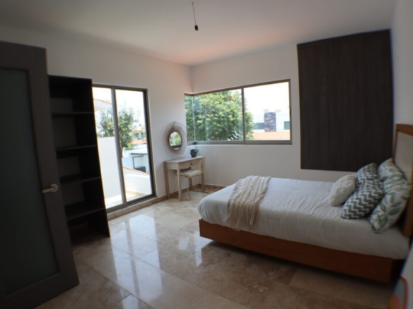 Venta de casa con alberca propia a 5 minutos del centro de Jiutepec, Morelos