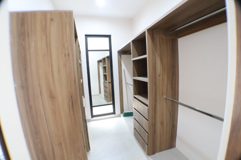 Venta de casa sola en privada con control de acceso en Cuernavaca