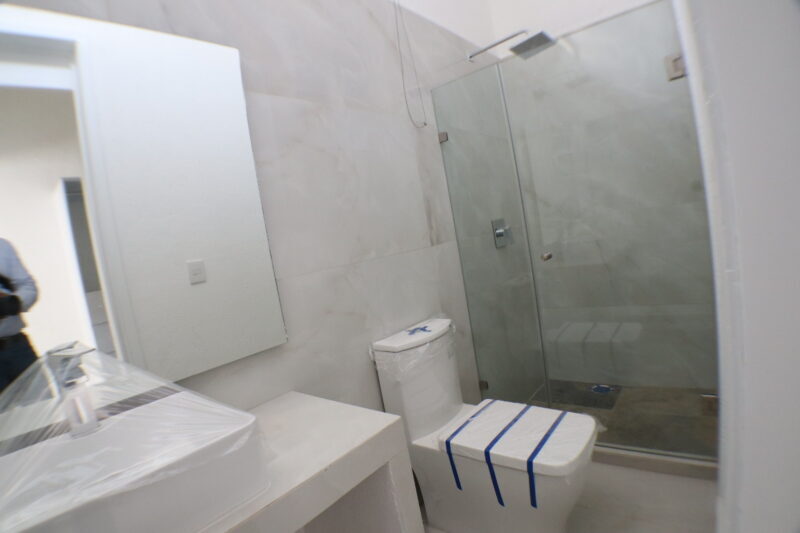 Venta de casa sola con alberca en fraccionamiento Sumiya en Cuernavaca