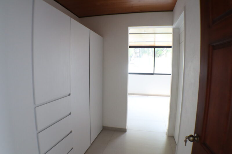 Venta de casa sola con alberca en fraccionamiento Sumiya en Cuernavaca